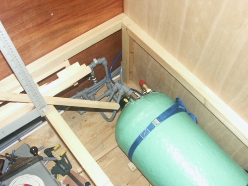 Tank plumbing