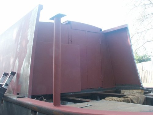 Rear deck rail